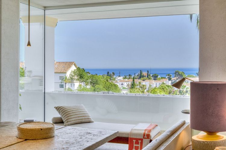 Penthouse | Resale in The Golden Mile in The Golden Mile, Costa del Sol - Photo 2
