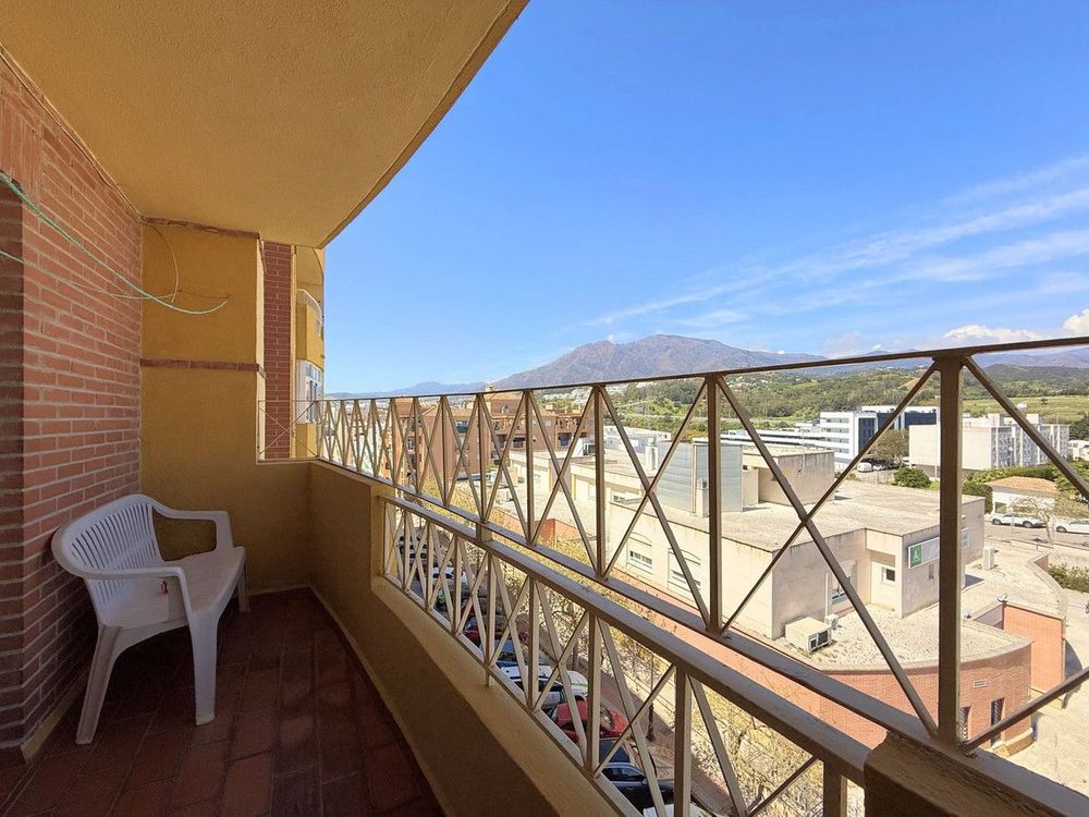 Apartment | Resale in Estepona in Estepona, Costa del Sol - Main property photo