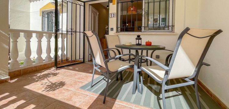 House | Resale in Orihuela Costa in Orihuela Costa, Costa Blanca - Photo 5