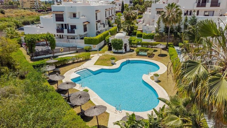 Apartment | Resale in Estepona - Development photo 1