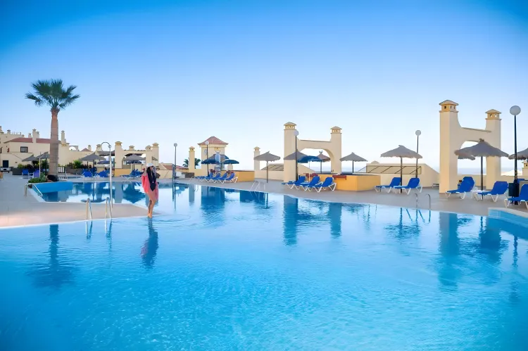 Ramada Residences by Wyndham Costa Adeje in Costa Adeje, Costa del Sol - Photo 5