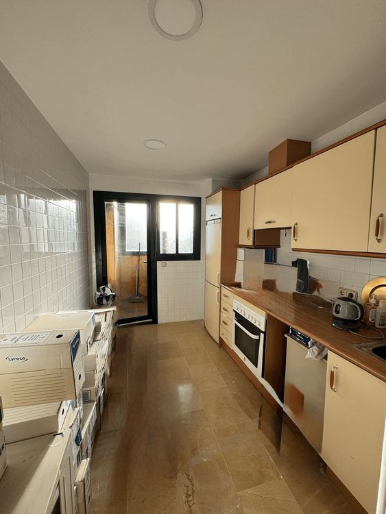 Apartment | Resale in San Pedro de Alcántara in San Pedro de Alcántara Others, Costa del Sol - Photo 2