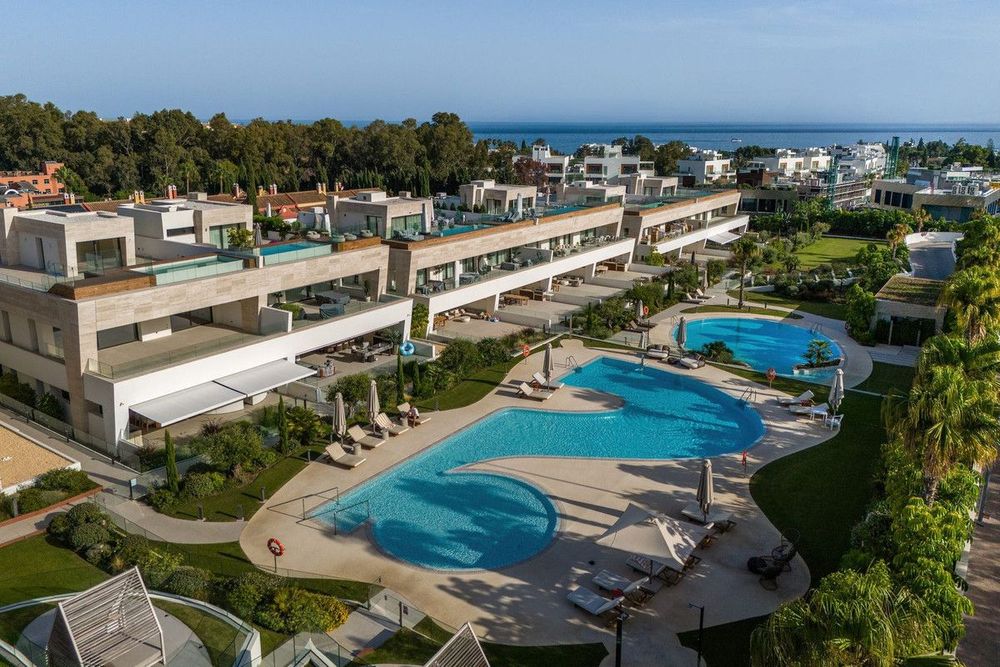 Apartment | Resale in The Golden Mile in The Golden Mile, Costa del Sol - Main property photo