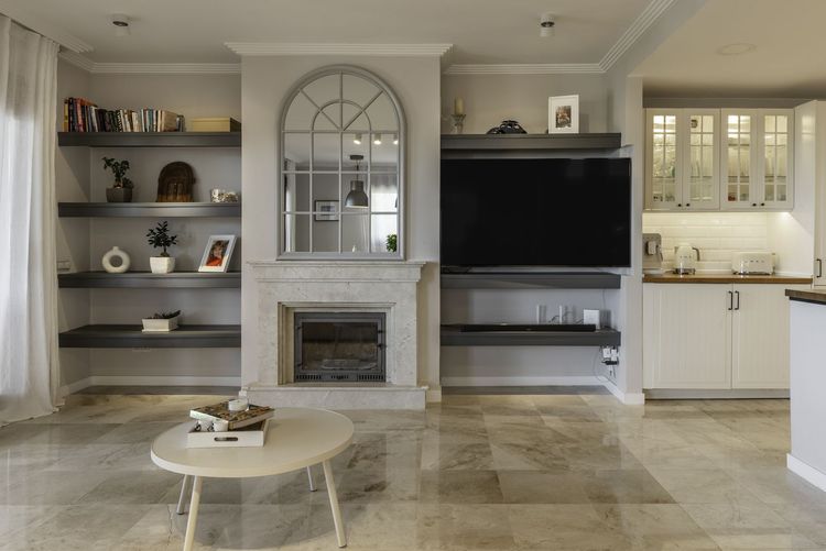 House | Resale in Benahavís in Benahavís, Costa del Sol - Photo 2