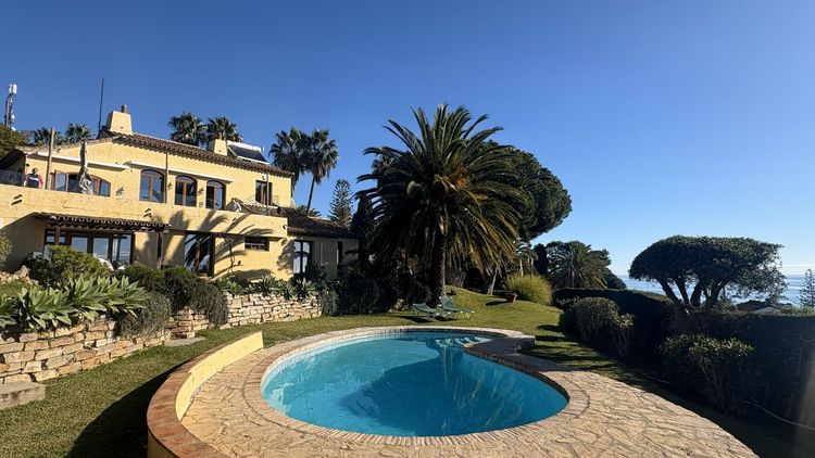 House | Resale in Estepona - Development photo 1