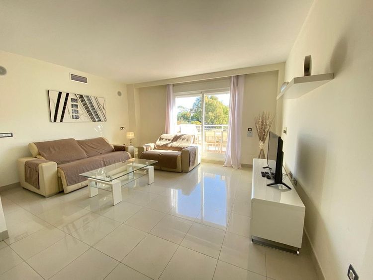 Penthouse | Resale in Estepona in Estepona, Costa del Sol - Photo 5