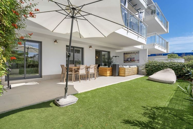 listing card gallery