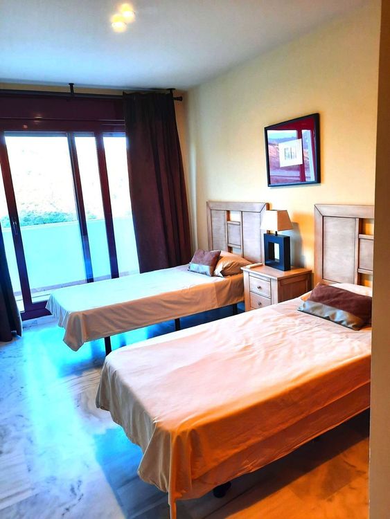 Apartment | Resale in Benahavís in Benahavís Others, Costa del Sol - Photo 4