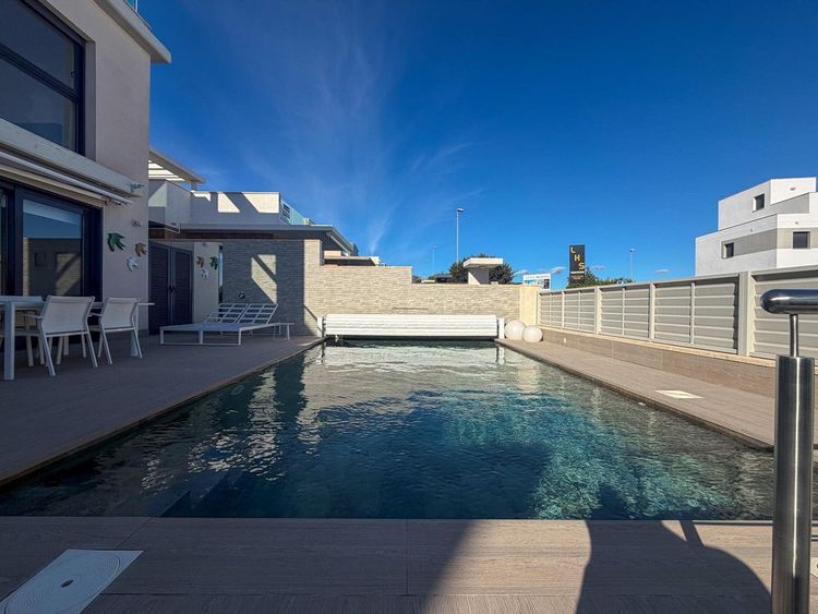 House | Resale in San Miguel de Salinas in San Miguel de Salinas, Costa Blanca - Photo 4