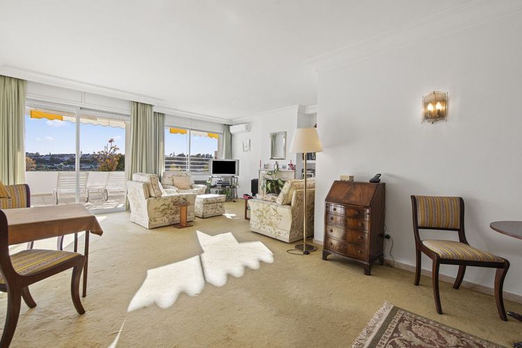 Apartment | Resale in Guadalmina Alta in Guadalmina Alta, Costa del Sol - Photo 4