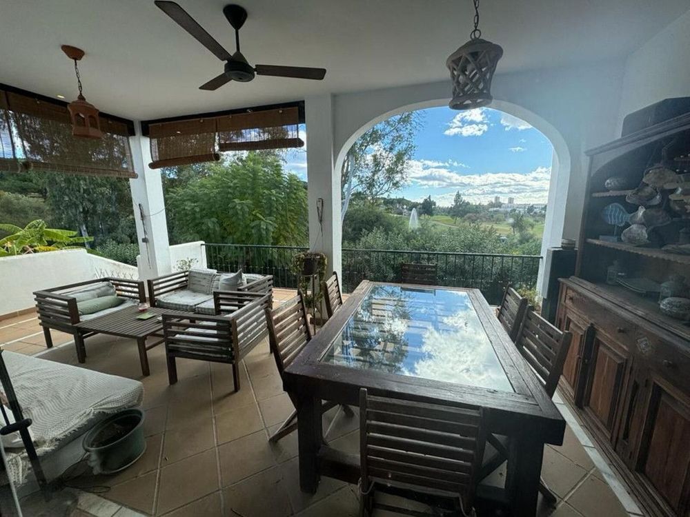 House | Resale in Aloha in Aloha, Costa del Sol - Main property photo