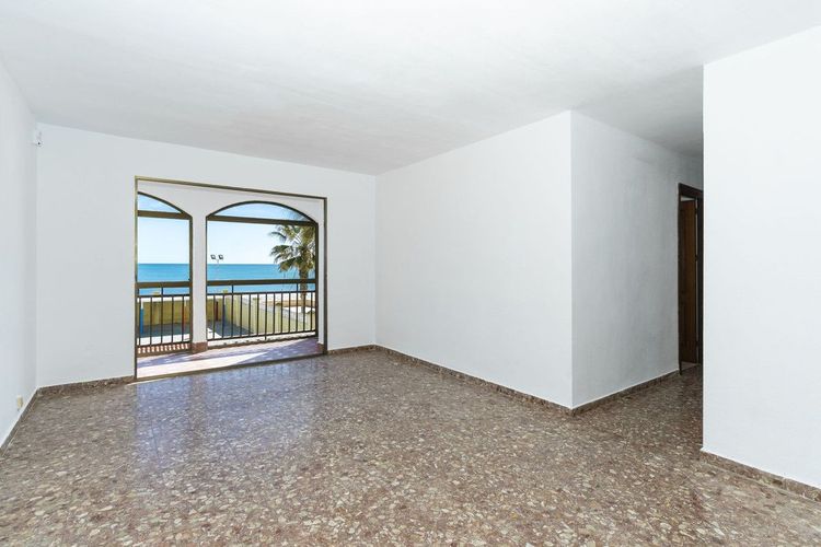 Apartment | Resale in San Luis de Sabinillas in San Luis de Sabinillas, Costa del Sol - Photo 5