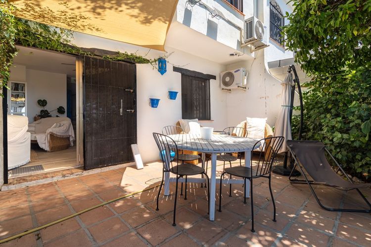 House | Resale in Mijas in Mijas Others, Costa del Sol - Photo 4