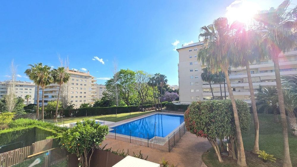 Apartment | Resale in Arroyo de la Miel in Arroyo de la Miel, Costa del Sol - Main property photo