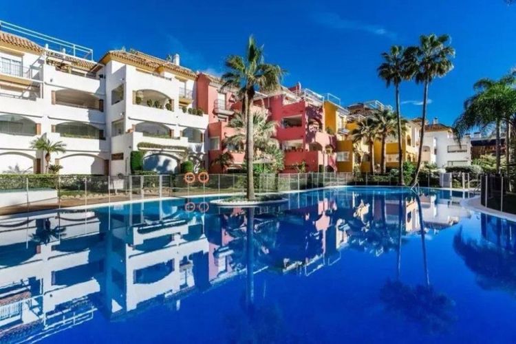 Apartment | Resale in Marbella - Development photo 1