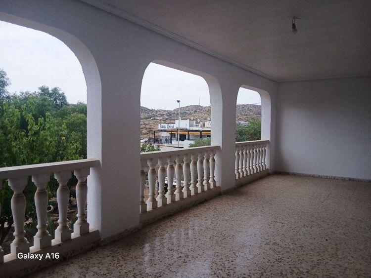 House | Resale in Elche in Elche, Costa Blanca - Photo 4