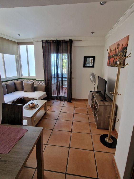 Apartment | Resale in Estepona in Estepona, Costa del Sol - Photo 5