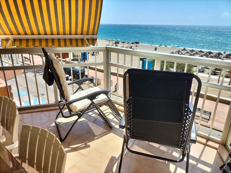 Apartment | Resale in Fuengirola in Fuengirola Others, Costa del Sol - Photo 3