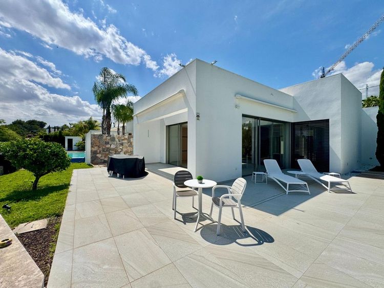 House | Resale in Las Colinas Golf in Las Colinas Golf, Costa Blanca - Photo 5