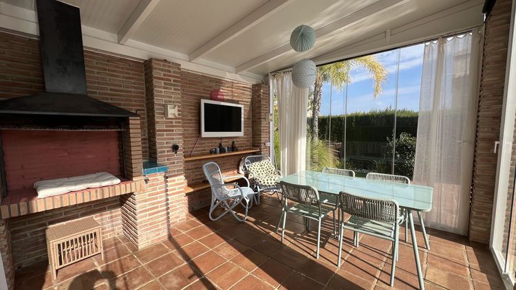 House | Resale in Coín in Coín, Costa del Sol - Photo 2