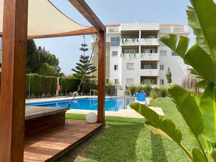 Apartment | Resale in Nueva Andalucía in Nueva Andalucía Others, Costa del Sol - Photo 3
