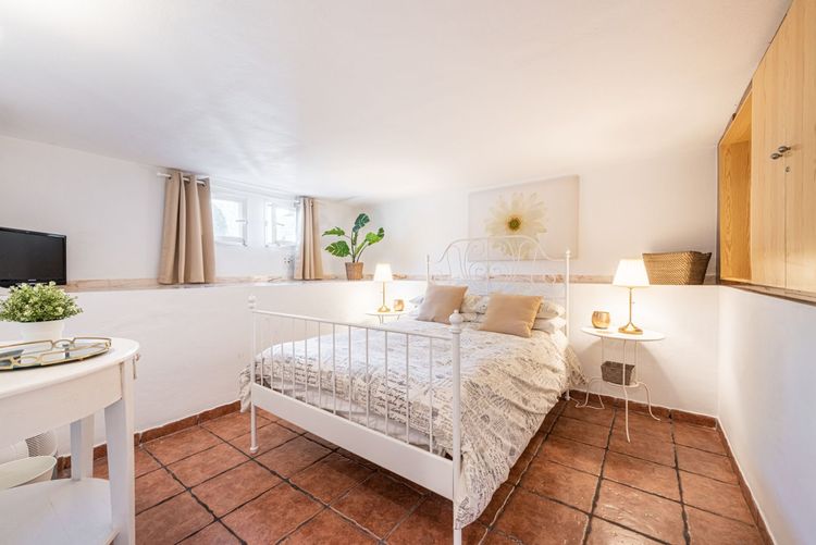 Apartment | Resale in Benahavís in Benahavís Others, Costa del Sol - Photo 4