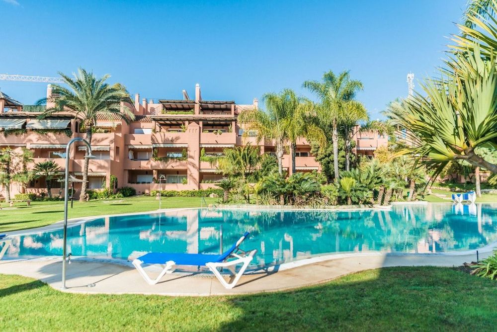Apartment | Resale in Guadalmina Baja in Guadalmina Baja, San Pedro de Alcántara, Costa del Sol - Main property photo