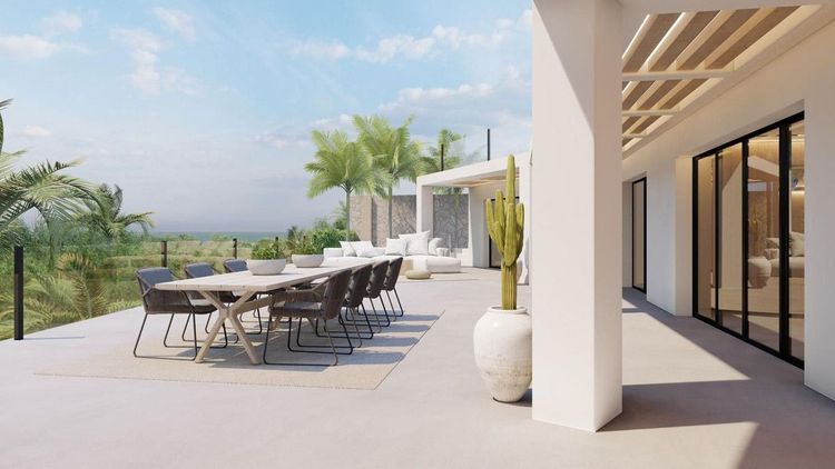 House | Resale in Elviria in Elviria, Costa del Sol - Photo 5