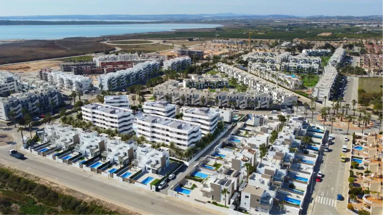 Salisol Resort A in Guardamar del Segura, Costa Blanca - Photo 4