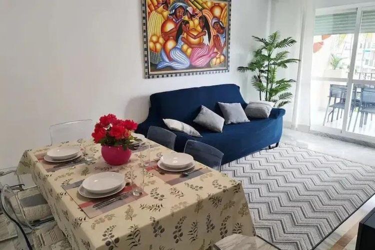 Apartment | Resale in Nueva Andalucía in Nueva Andalucía Others, Costa del Sol - Photo 2