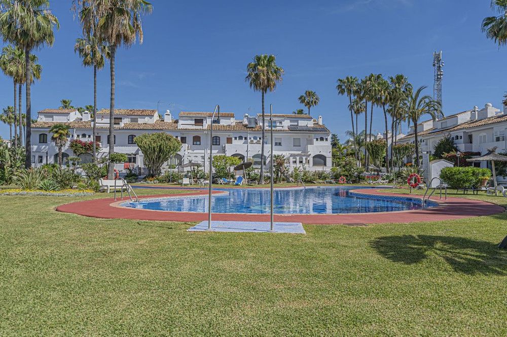 House | Resale in Atalaya in Atalaya, Costa del Sol - Main property photo