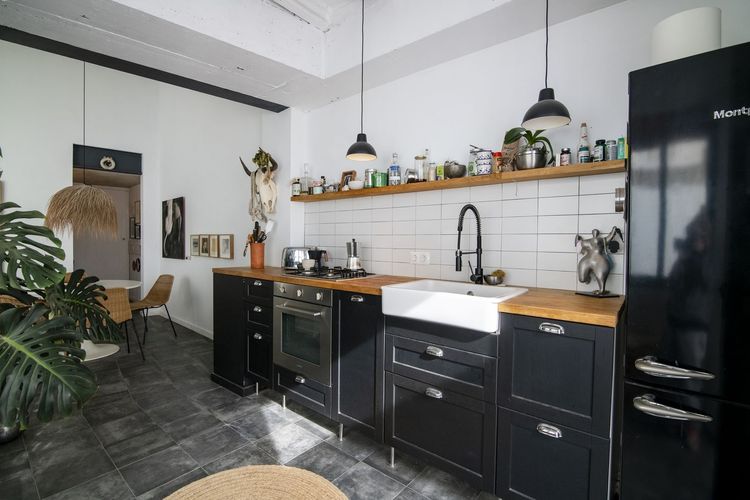 House | Resale in Estepona in Estepona, Costa del Sol - Photo 4