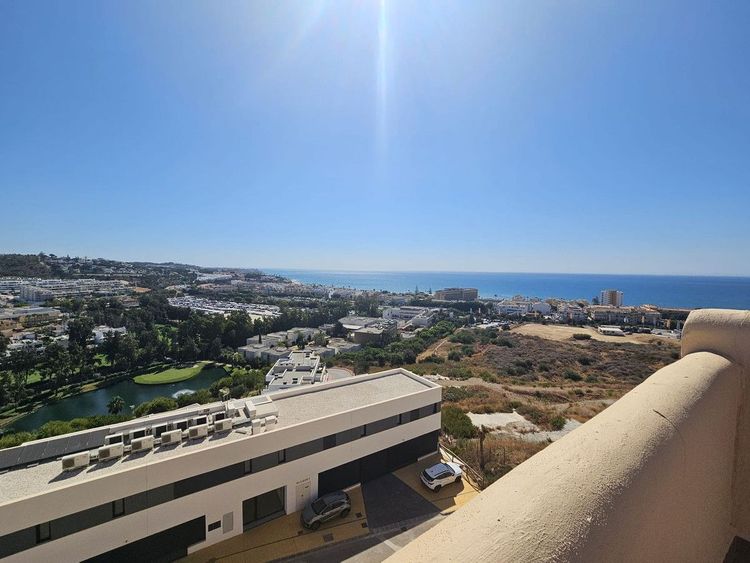 House | Resale in La Cala in La Cala, Costa del Sol - Photo 2