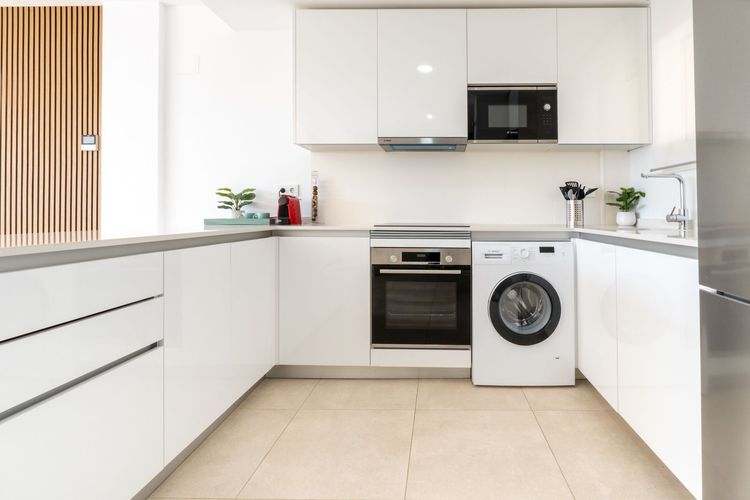 House | Resale in La Cala de Mijas in La Cala de Mijas, Costa del Sol - Photo 3