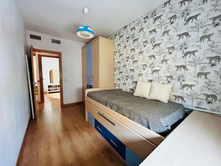 Apartment | Resale in Torremolinos in Torremolinos, Costa del Sol - Photo 3