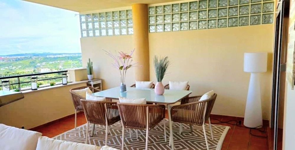 Apartment | Resale in Doña Julia in Doña Julia, Costa del Sol - Main property photo