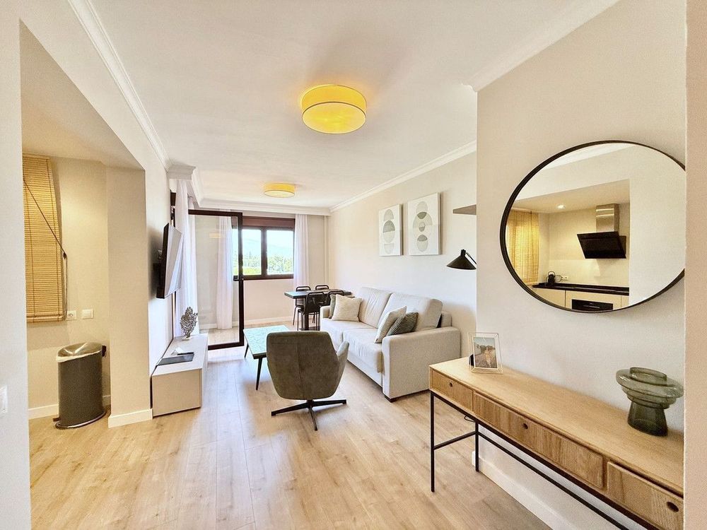Apartment | Resale in Benahavís in Benahavís Others, Costa del Sol - Main property photo