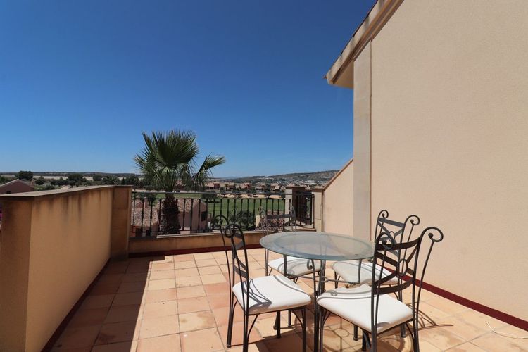 House | Resale in Algorfa in Algorfa, Costa Blanca - Photo 4