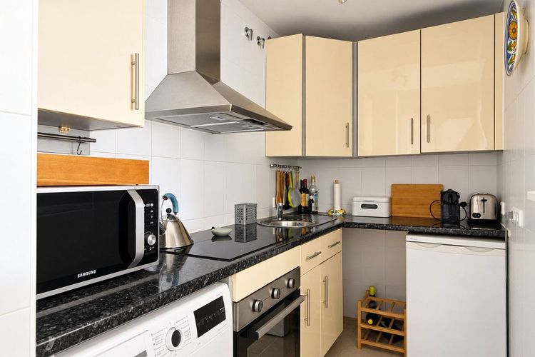 Apartment | Resale in Manilva in Manilva Others, Costa del Sol - Photo 3