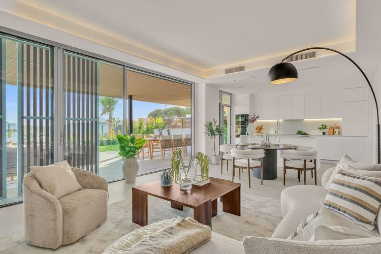 Apartment | Resale in Marbella in Marbella Others, Costa del Sol - Photo 2