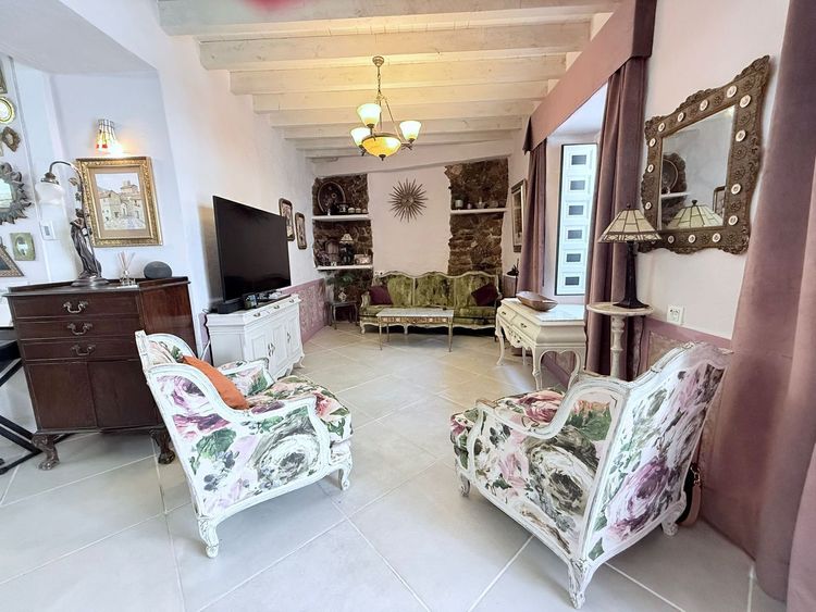 House | Resale in Monda in Monda, Costa del Sol - Photo 4