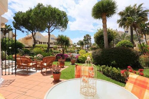 Apartment | Resale in Elviria in Elviria, Costa del Sol - Main property photo