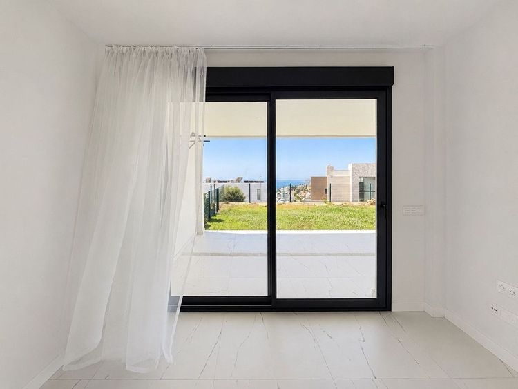 Apartment | Resale in Casares in Casares Others, Costa del Sol - Photo 4
