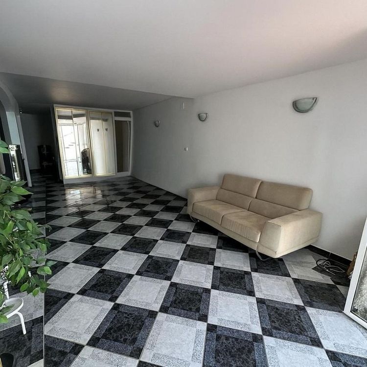 Apartment | Resale in Calahonda in Calahonda, Costa del Sol - Photo 3