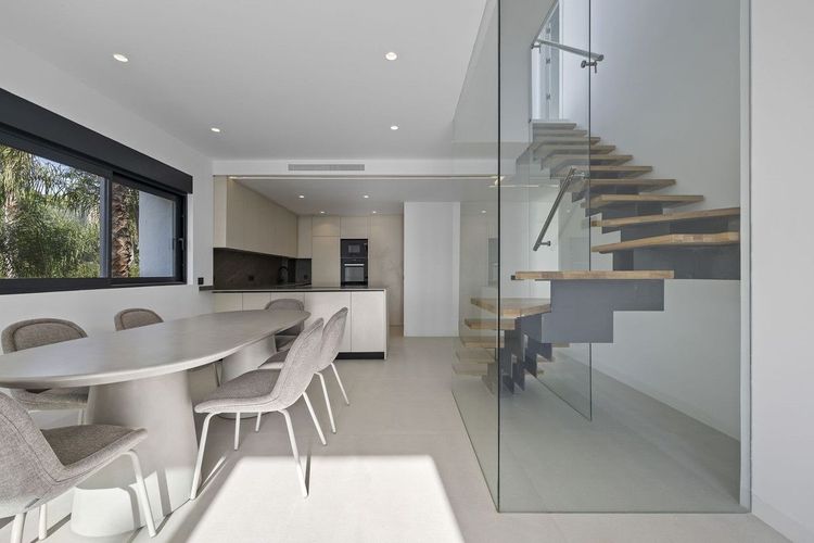 Penthouse | Resale in El Paraiso in El Paraiso, Costa del Sol - Photo 2