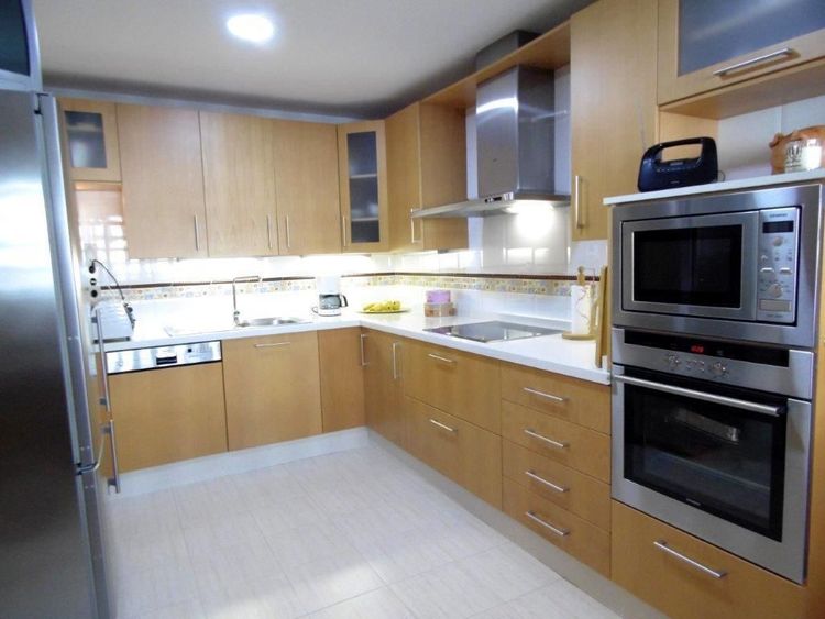 House | Resale in Los Pacos in Los Pacos, Costa del Sol - Photo 2