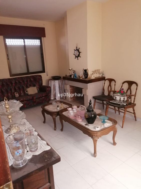 listing card gallery