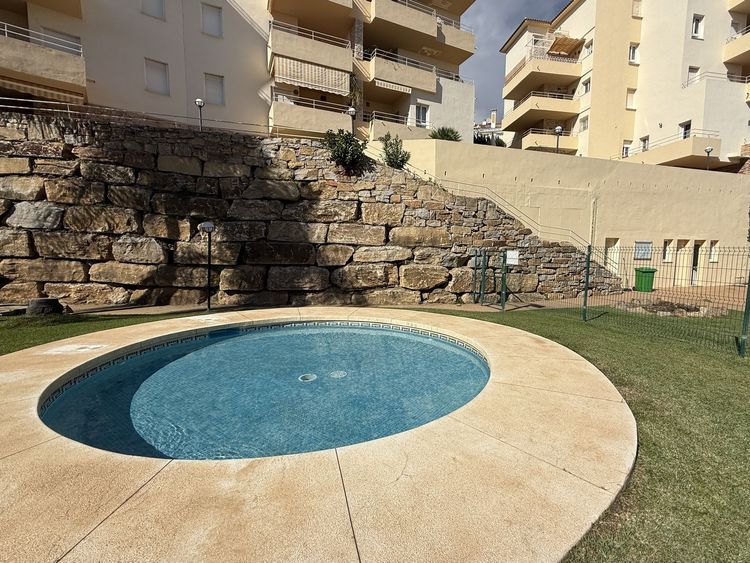 Apartment | Resale in Riviera del Sol in Riviera del Sol, Costa del Sol - Photo 4