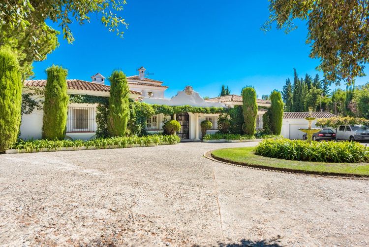 House | Resale in Sotogrande Alto in Sotogrande Alto, Sotogrande, Costa del Sol - Photo 2