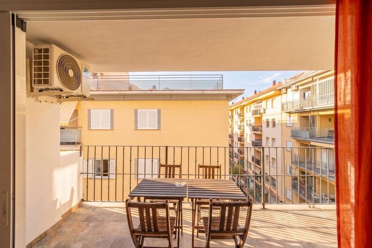 Apartment | Resale in Fuengirola in Fuengirola Others, Costa del Sol - Photo 3